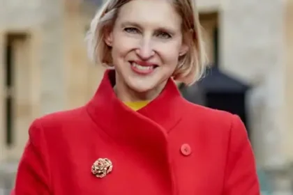 Headshot of Tracy Borman.